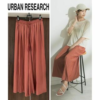 アーバンリサーチ(URBAN RESEARCH)のURBAN RESEARCH イージーウエストスカーチョ 美品(ロングワンピース/マキシワンピース)