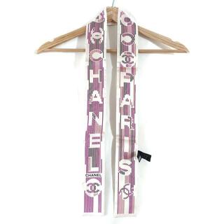 CHANEL - CHANEL(シャネル) スカーフ 　新品同様  白×ピンク×マルチ リボンスカーフ/ロゴ/ストライプ シルク