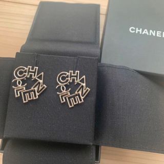 CHANEL - 希少デザイン CHANEL シャネル ピアス アルファベット ロゴ