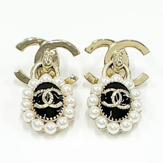 シャネル(CHANEL)の9696 シャネル ココマーク パール ピアス ゴールド(ピアス)