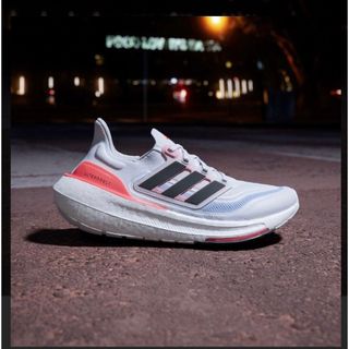 アディダス(adidas)のadidas スニーカー　人気(スニーカー)