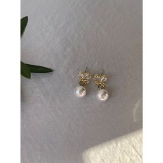 売れてます！パール　キラキラ　ピアス　可愛い　揺れる　ゴールド　結婚式(ピアス)