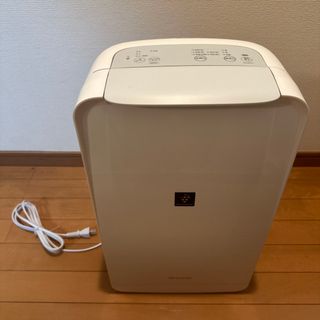 シャープ(SHARP)のSHARP 衣類乾燥除湿機 CV-P71-W(加湿器/除湿機)