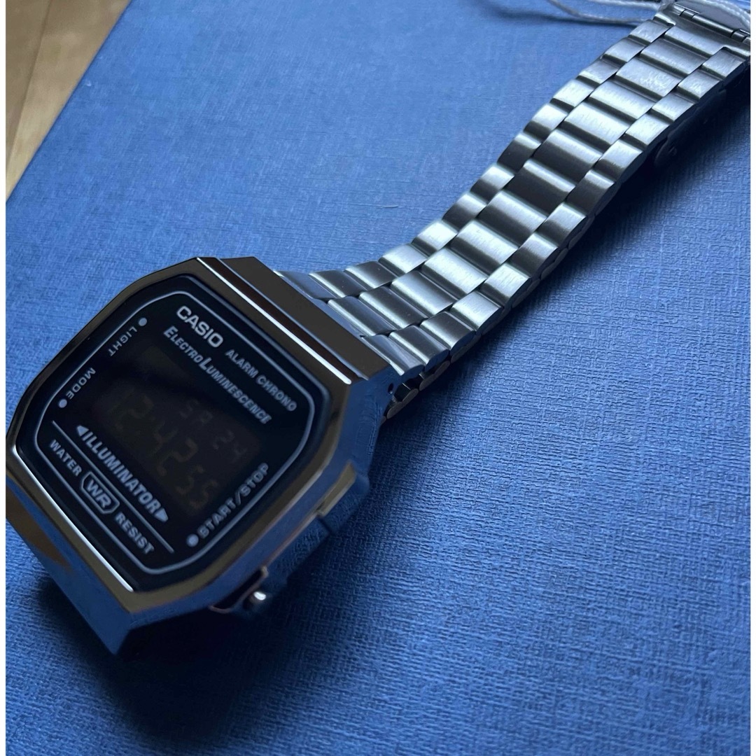 CASIO - カシオ デジタル腕時計 新品 ブラック反転液晶 CASIO - カシオ デジタル腕時計 新品 ブラック反転液晶