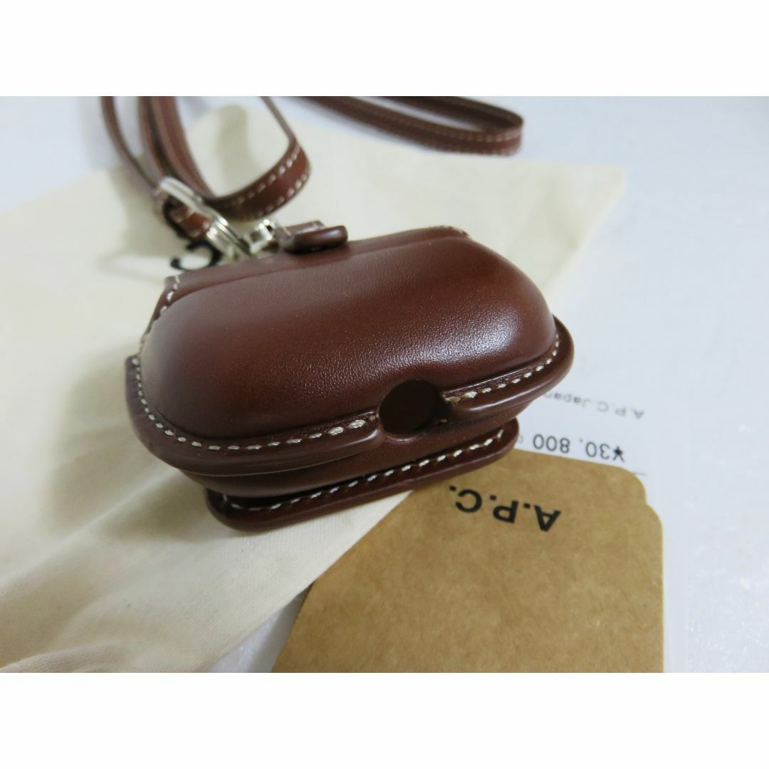 A.P.C - 定価3万 A.P.C. Airpods Case Max 3eme ブラウンの通販 A.P.C - 定価3万 A.P.C. Airpods Case Max 3eme ブラウンの通販