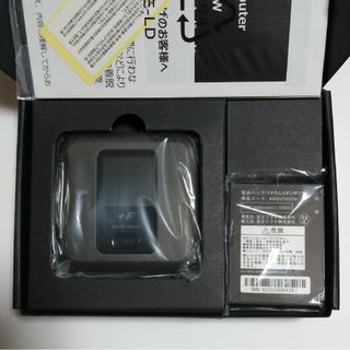 R8 FS030W（ブラック）モバイルルーター SIMフリー 中古 美品電池動