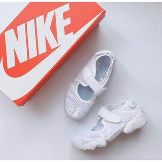 ナイキ(NIKE)の新品❤️NIKE AIR RIFT 24cm エアリフトブリーズ adidas(スニーカー)