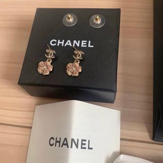 CHANEL - CHANEL ピアス カメリア フラワー