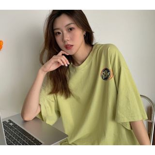 【人気商品】レディース　ゆったり　黄緑　Tシャツ　L　半袖　プリント(Tシャツ(半袖/袖なし))