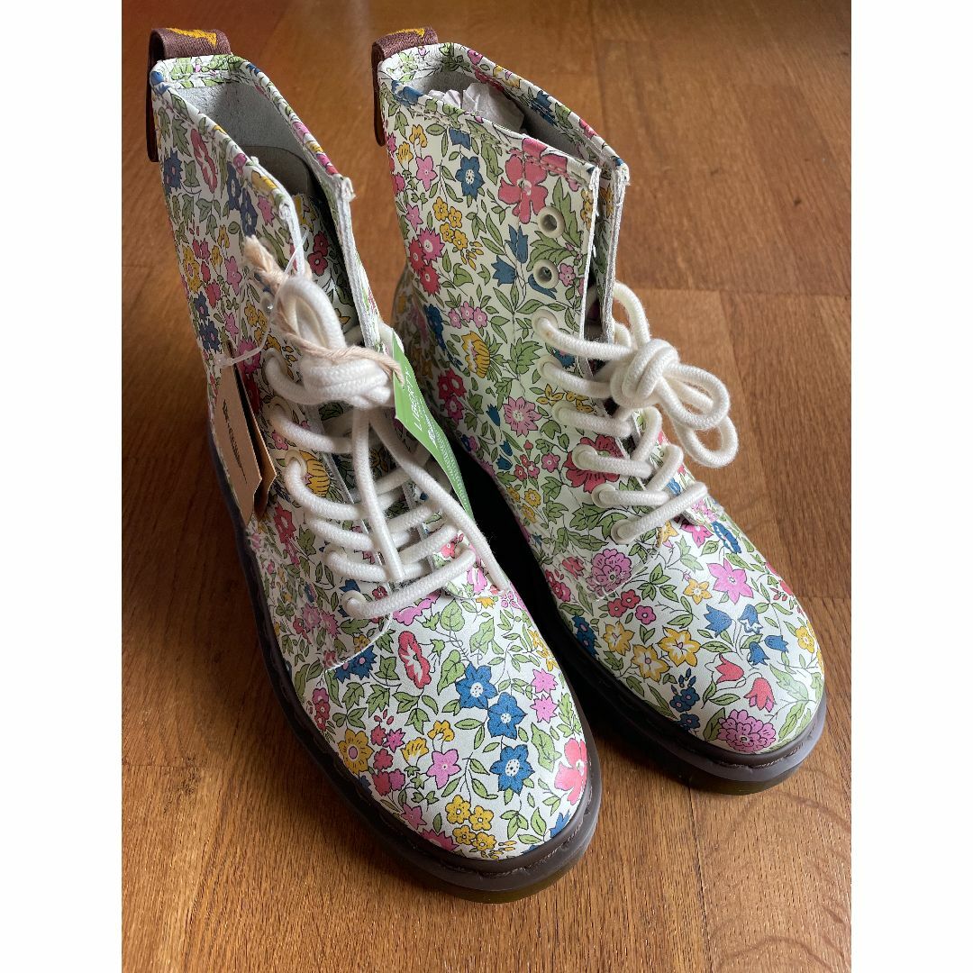 Dr.Martens - 新品 ドクターマーチン リバティ コラボ ８ホール UK6 レースアップブーツ
