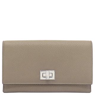 FENDI - フェンディ FENDI 長財布 ピーカブー セレリア 長財布 カーフ ベージュ シルバー金具 グレージュ  8M0437 【箱】【中古】