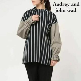 オードリーアンドジョンワッド(audrey and john wad)のAudrey and john wad レジメンタルストライプボリュームスリーブ(シャツ/ブラウス(長袖/七分))