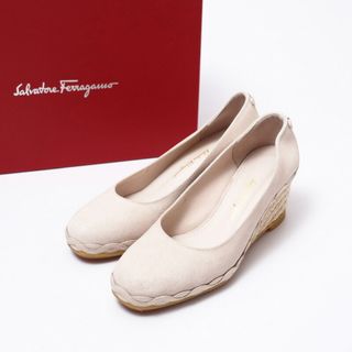 ■美品■ Salvatore Ferragamo サルヴァトーレ フェラガモ《CAPRAIA》エスパドリーユ パンプス 6.5D（24cm相当）ウエッジソール ヴァラリボン スエードレザー ピンク イタリア製 ブランド古着【中古】20221115/GM0874(ハイヒール/パンプス)