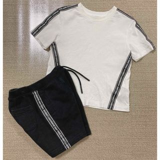 BURBERRY - Burberry♡ロゴテープ　ショートパンツ、Tシャツ　2点セット