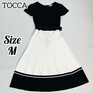 トッカ(TOCCA)の【極美品】TOCCA トッカ ニットワンピース プリーツ フレア ベルト付き(ひざ丈ワンピース)