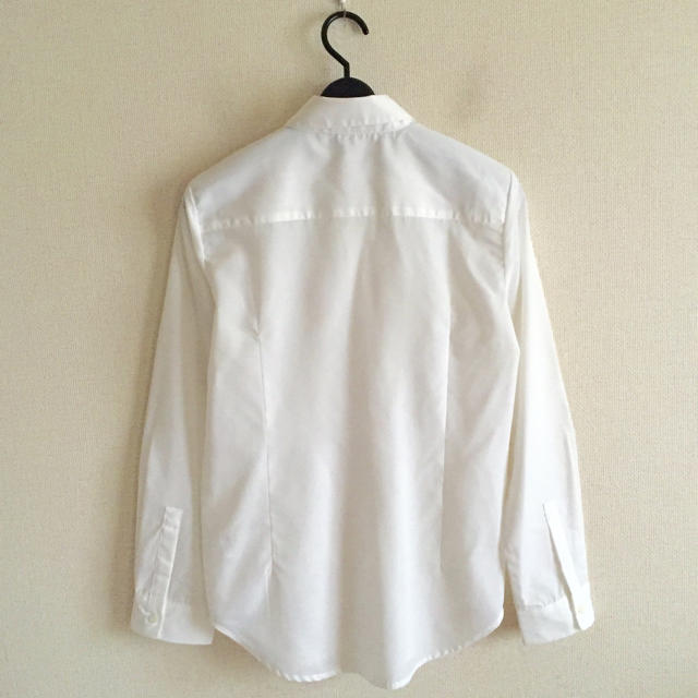 Simplicite(シンプリシテェ)のsimplicite♡シンプルなホワイトシャツ レディースのトップス(シャツ/ブラウス(長袖/七分))の商品写真