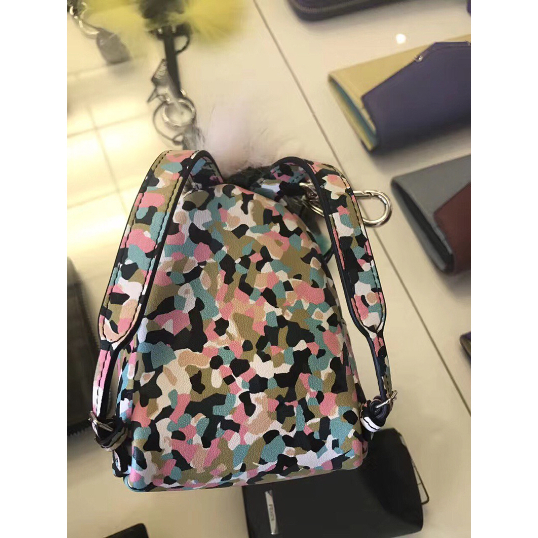 FENDI - フェンディfendiモンスター ミニ リュック バック FENDI - フェンディfendiモンスター ミニ リュック バック