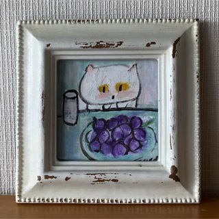 絵画。原画手描【かわいい白猫ちゃんは紫色のブドウが大好き】(絵画/タペストリー)