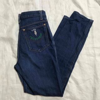 トラサルディ(Trussardi)のトラサルディ デニム 紺 ジーンズ ジーパン 綿(デニム/ジーンズ)