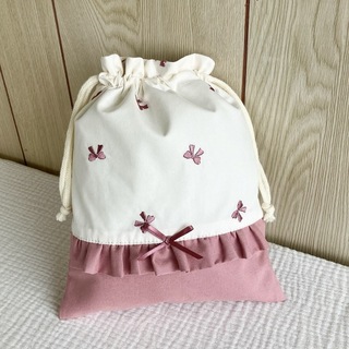 リボン 刺繍 給食袋 巾着 ピンク コップ袋 入園 入学 フリル 女の子 ランチ(外出用品)