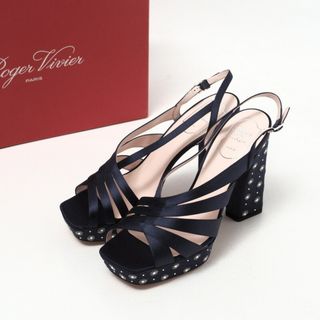 ロジェヴィヴィエ(ROGER VIVIER)の■未使用品■Roger Vivier ロジェヴィヴィエ MINI STARS PLAT SANDAL 120 ミニ スターズ プラットサンダル サイズ40(25.0～25.5cm相当) サテン 靴 ネイビー イタリア製20230113/GM6164(サンダル)