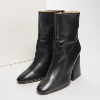 マルタンマルジェラ(Maison Martin Margiela)の■美品■Maison Margiela メゾンマルジェラ ショートブーツ サイズ36(23cm相当) 靴  ブラック マルタンマルジェラ イタリア製 ブランド古着【中古】20230413/GN1864(ブーツ)