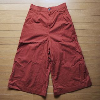 ユニクロ(UNIQLO)の6★中古）リネンコットンワイドクロップドパンツ　ユニクロ(キュロット)