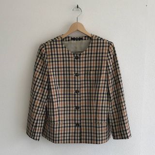 ダックス(DAKS)の『USED』 DAKS ダックス チェック柄 11号 ノーカラージャケット 毛/キュプラ ブラウン/ベージュ【中古】(ノーカラージャケット)