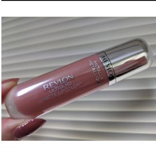 レブロン(REVLON)のレブロン ウルトラ HD マット リップカラー690(リップグロス)