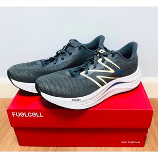 ニューバランス(New Balance)のニューバランス  FuelCell Propel v4  美品 27.5 D(スニーカー)