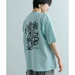 センスオブプレイスバイアーバンリサーチ(SENSE OF PLACE by URBAN RESEARCH)の【L.BLUE】『ユニセックス』ポップアートフラワーグラフィックTシャツ A(Tシャツ/カットソー(半袖/袖なし))