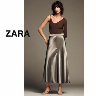 ザラ(ZARA)のZARA ザラ　ロング　スカート　フレア　カーキ　緑　グリーン　サテン　光沢感(ロングスカート)