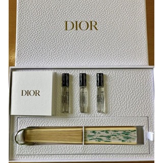 クリスチャンディオール(Christian Dior)のdior ノベルティ　扇子　香水セット(香水(女性用))