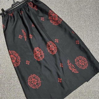 【着物リメイク】ロングスカート 絹  黒×赤(ロングスカート)