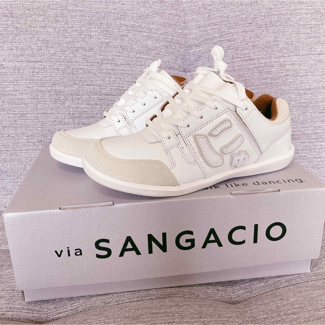 sangacio にゅ スニーカー 23.5cm sangacio にゅ スニーカー 23.5cm