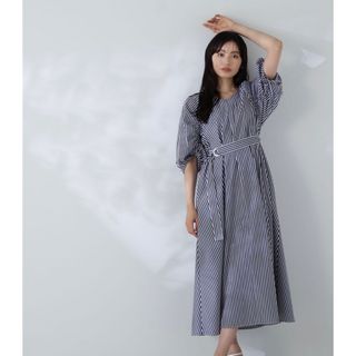 NATURAL BEAUTY BASIC - 美品　NATURAL BEAUTY BASIC ドロストスリーブシャツワンピース