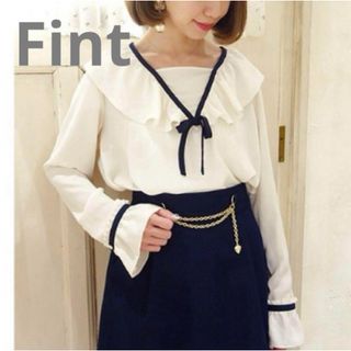 F i.n.t - 【Fintフィント】パイピングリボンラッフルカラーブラウス　オフホワイト