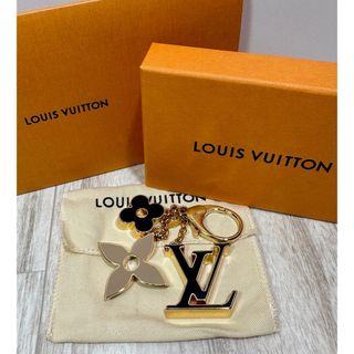 ルイヴィトン(LOUIS VUITTON)の定価6.7万/20%off☆ルイヴィトン バッグチャーム フルールドゥモノグラム(キーホルダー)