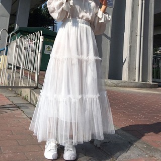 【売れてます】ロングスカート　チュール　ホワイト　白　韓国風　ロリータ　上品(ロングスカート)