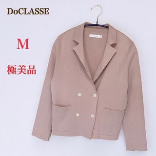 ドゥクラッセ(DoCLASSE)の美品　DoCLASSEドゥクラッセ　ジャケット　M　薄手 羽織り　サーモンピンク(テーラードジャケット)