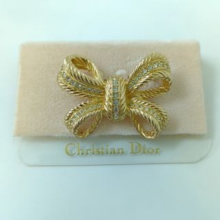 クリスチャンディオール(Christian Dior)のクリスチャンディオール リボン ブローチ ラインストーン ゴールドカラー(ブローチ/コサージュ)