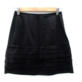 イネド(INED)のイネド INED 台形スカート ミニ丈 ティアード 9 M 黒 ブラック(ミニスカート)