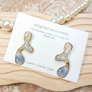 #3377/ハンドメイド♡押し花ドライフラワーレジンピアス(ピアス)