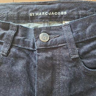 マークジェイコブス(MARC JACOBS)の【新品未使用】マークジェイコブス　メンズ　ストレートデニム　27インチ(デニム/ジーンズ)