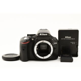 ニコン(Nikon)の【NIKON】D5200 ボディ シャッター数8000未満 ニコン(デジタル一眼)