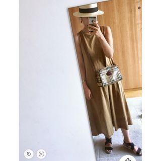 ユニクロ(UNIQLO)のUNIQLO★ユニクロ★マーセライズコットン★Aラインロングワンピース★ベージュ(ロングワンピース/マキシワンピース)