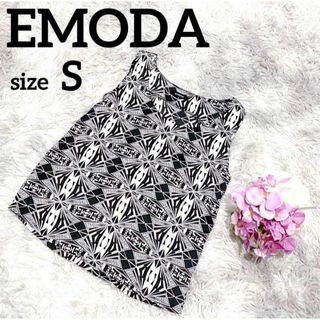 エモダ(EMODA)の【美品】☆エモダ☆EMODA☆ノースリーブ☆トップス☆黒☆総柄☆S☆(タンクトップ)