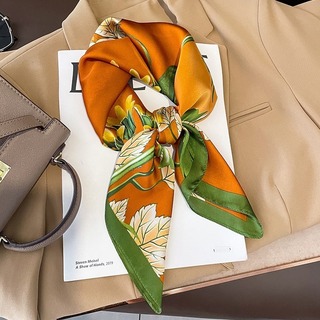 再入荷♡　スカーフ　バッグチャーム　フォーマル　紫外線対策　オレンジ　高級感　(バンダナ/スカーフ)