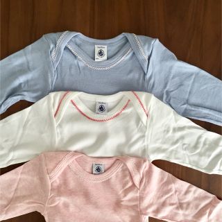 プチバトー(PETIT BATEAU)のsale☆18M プチバトー ピコレースカラー長袖ボディ３枚組(肌着/下着)