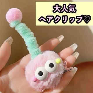 60【新品】韓国アクセサリー ヘアピン ヘアクリップ いちご 苺 ピンク